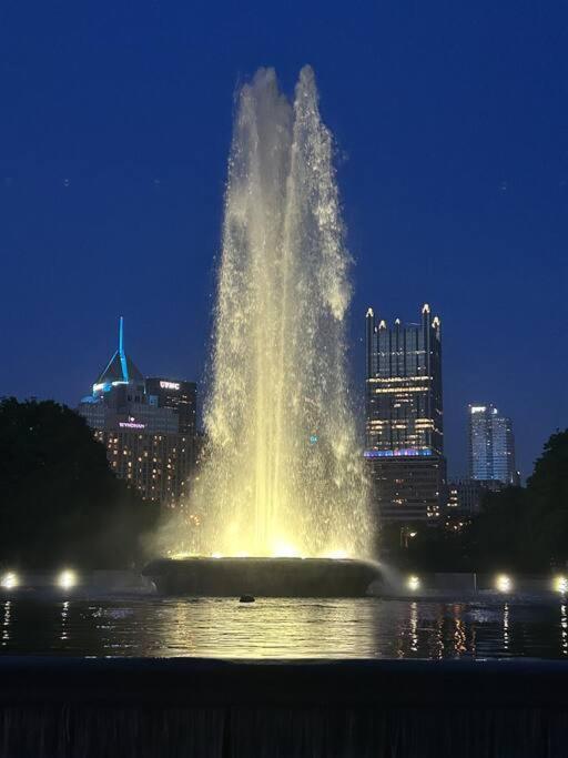 Sweeping Stadium Views Wonderfully Located 24-7 Parking Gym Lounge Pittsburgh Exterior photo